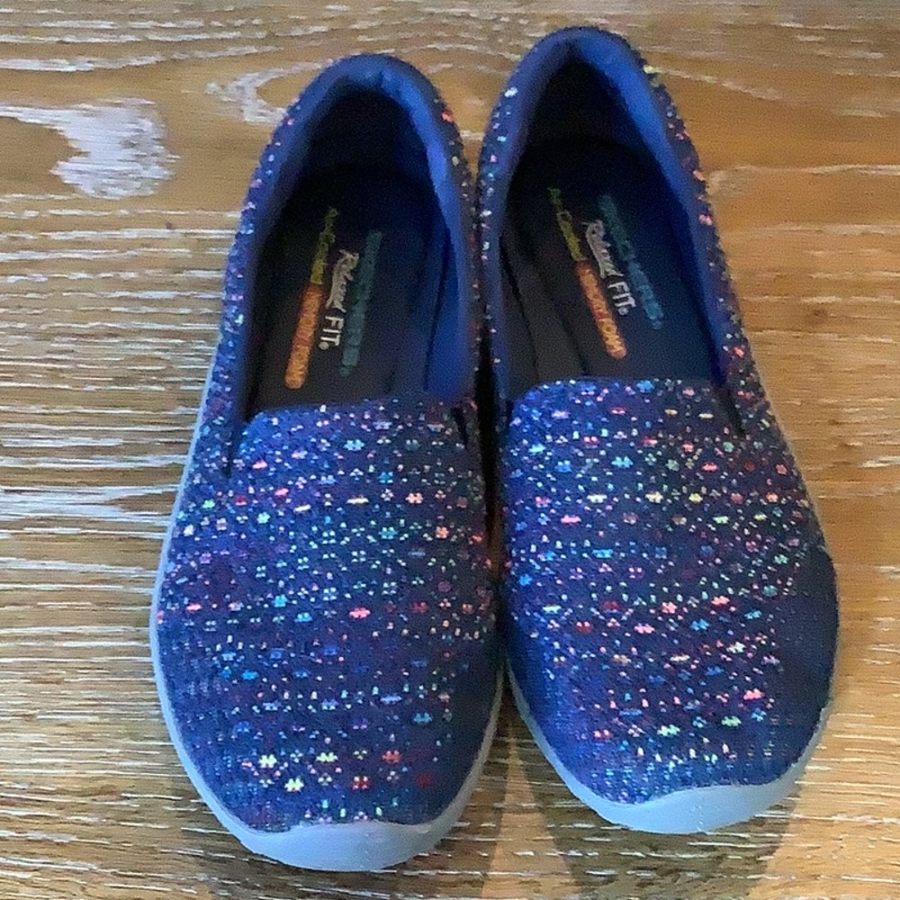 Skechers Relaxed Fit   Size:8